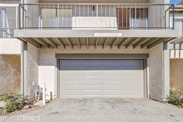 Photo - 19535 Rinaldi St