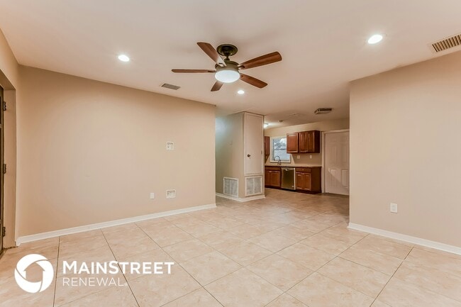 Photo - 166 Lakeside Dr