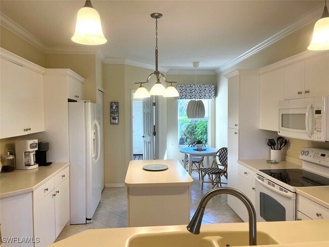 Photo - 925 Palm View Dr Unit C111