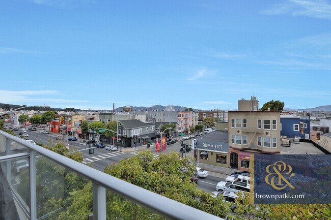 Photo - 3190 Scott St Unit 306I