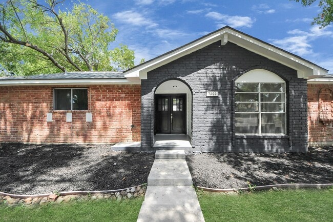 Photo - 3400 Surrey Ln