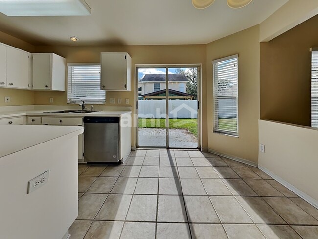 Photo - 2309 Lyncrest Ct