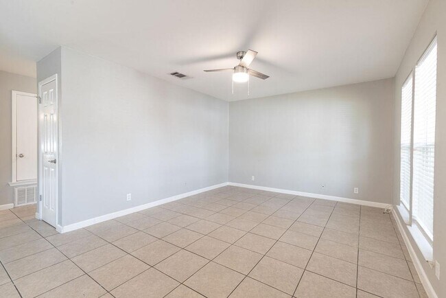 Photo - 1810 Nicole Cir