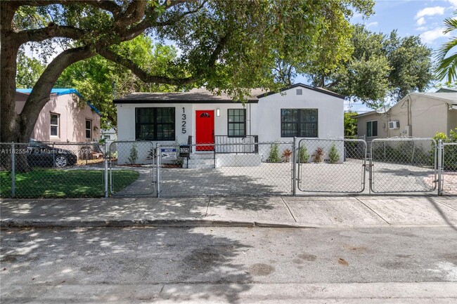 Photo - 1325 NW 51st St House