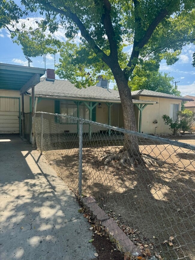 Photo - 3874 Arden Dr S