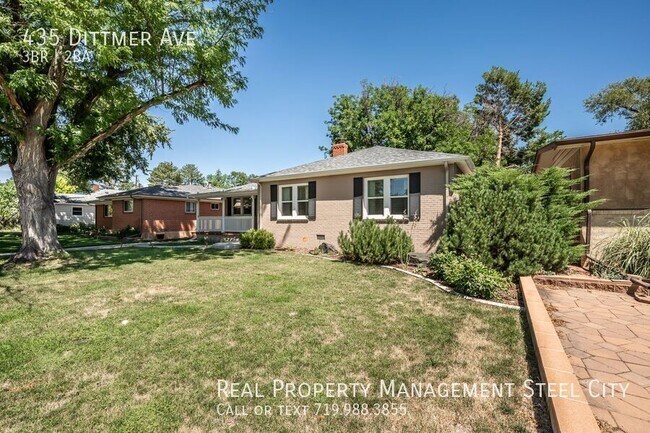 Photo - 435 Dittmer Ave House