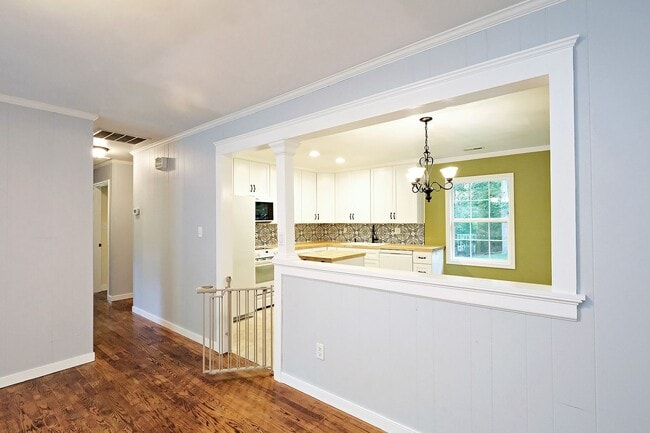 Photo - 703 Oak Creek Rd