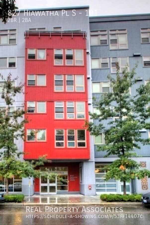 Building Photo - 827 Hiawatha Pl S Unit 101 Rental