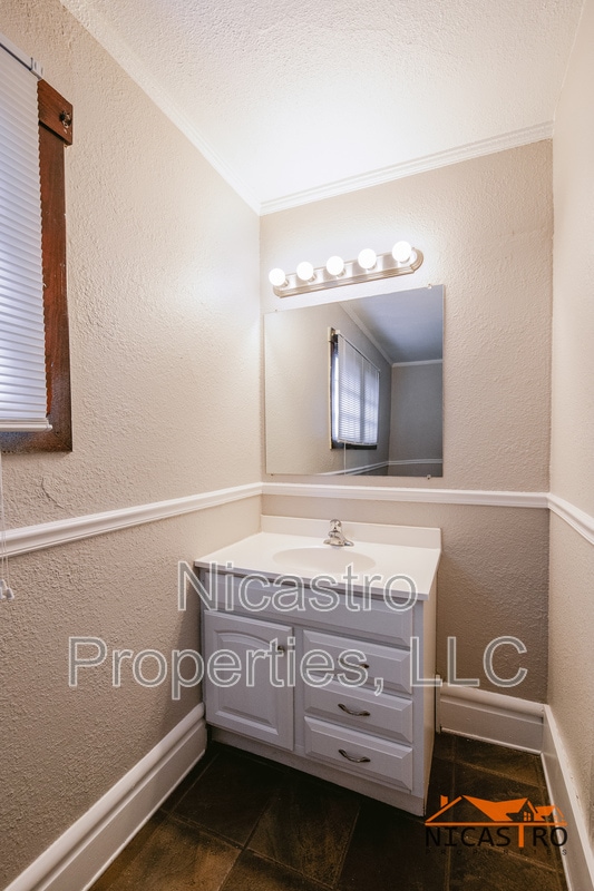 Photo - 1600 N 4th St