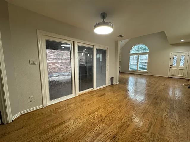 Photo - 6015 Willow Wood Ln