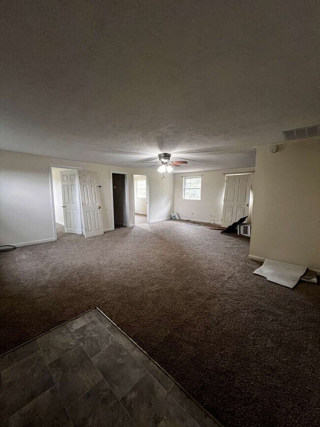 3Bedroom, 1Bathroom Duplex in Spencer, I... House House Rental in