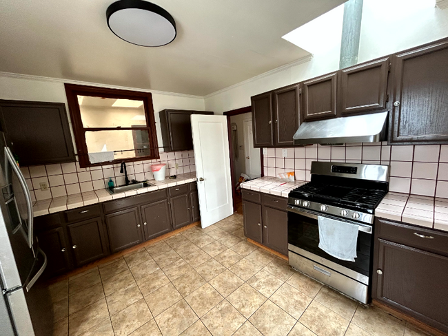 Photo - 2058 Thomas Ave House