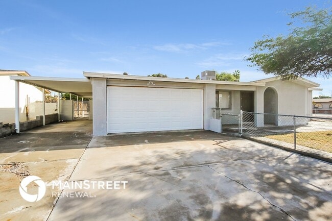 Building Photo - 5501 N 68th Ave Rental