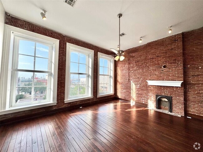 Building Photo - 2309 The Strand Unit 3B Rental