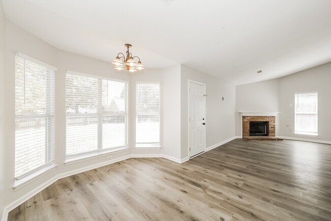 Photo - 7832 Sarah Ann Dr S