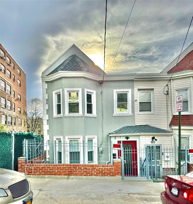 Building Photo - 103 Waverly St Rental