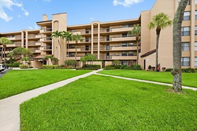 Building Photo - 2255 Lindell Blvd Unit 4401