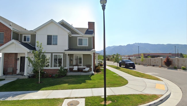 View of mountains - 757 E Oakhampton Dr