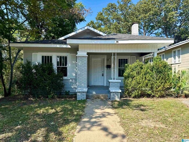 Building Photo - 1736 Mountain Dr Rental