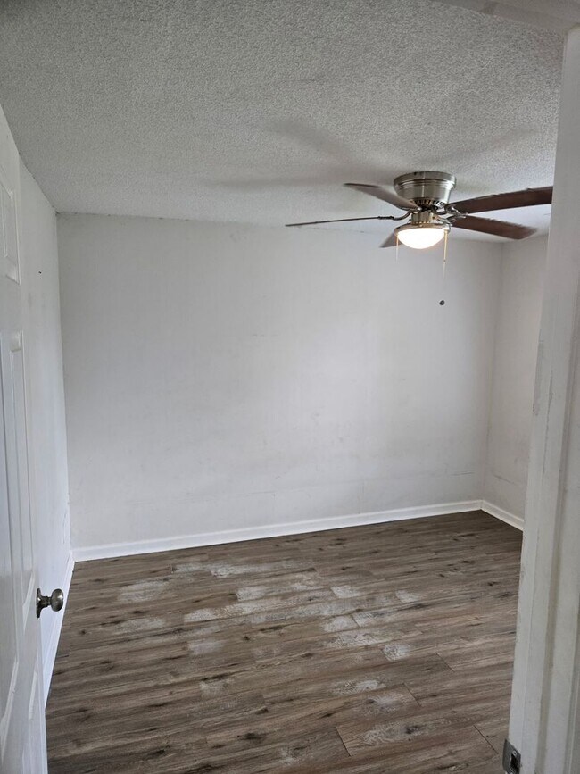 Photo - 1417 Church St