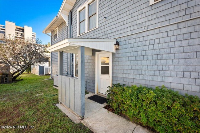 Building Photo - 1205 2nd St S Rental