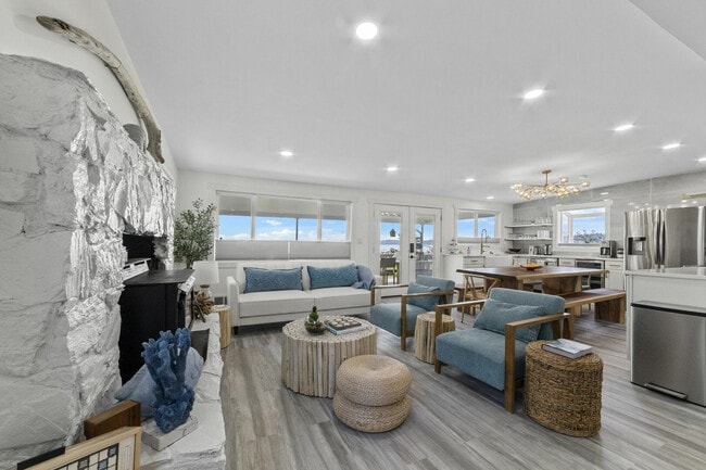 Photo - 260 E Driftwood Shores Rd