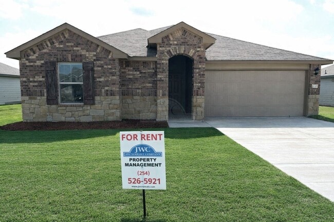 Building Photo - 5110 Natalia Rd