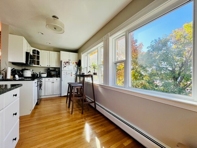 82 Munroe St Unit 9