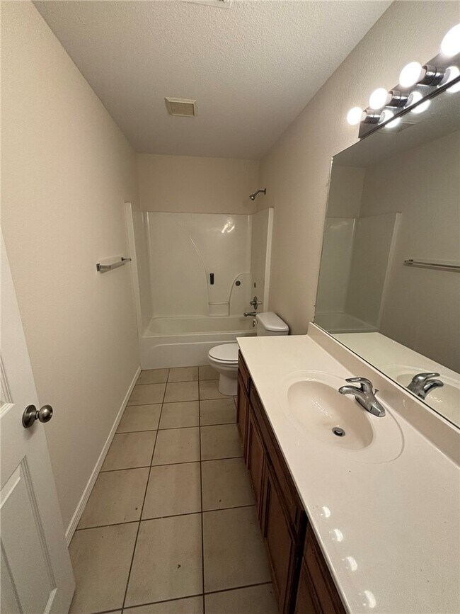 Photo - 3100 SW Deerfield Blvd