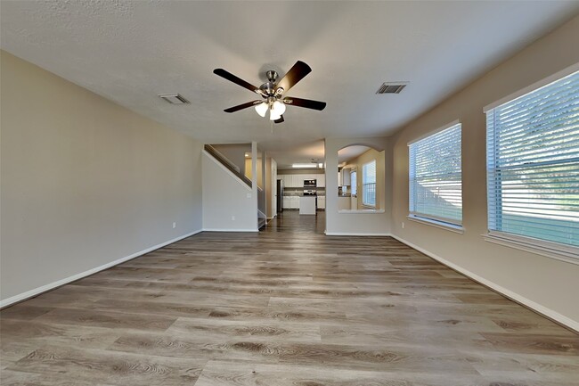 Photo - 31110 Silver Village Dr