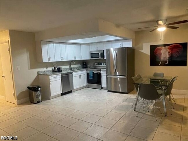 Photo - 335 Tarpon Dr