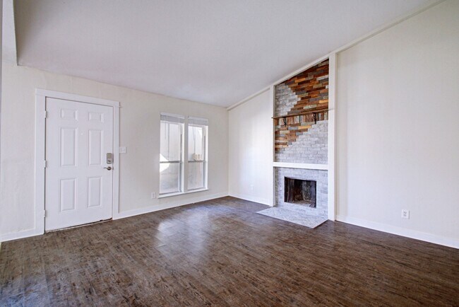 Photo - 6407 Auburn Dr