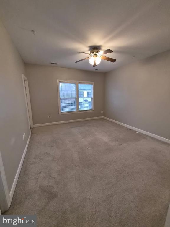 Photo - 8925 Amelung St