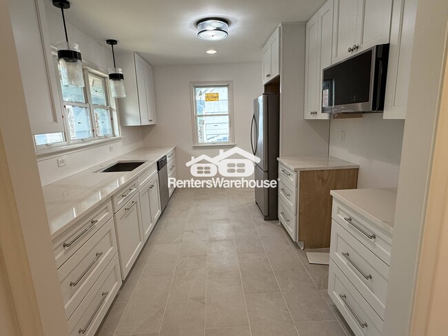 Photo - 2580 Vernon Ave S