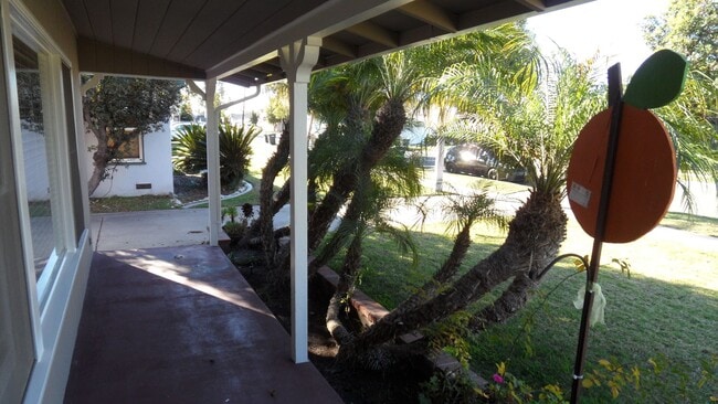 Photo - Old Towne Orange, Hardwood floors, Single Story House 3BR 2BA 2 car garage