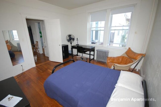 Building Photo - 1687 Commonwealth Ave Unit 17