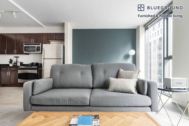 Photo - 210 N Wells St Unit FL16-ID242