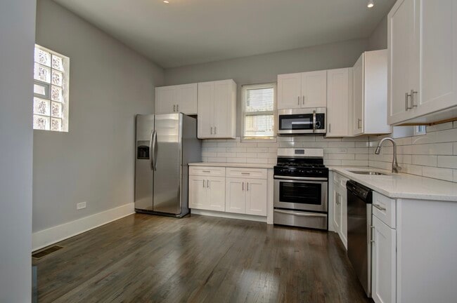 Photo - 1902 W 21st Pl Unit CH