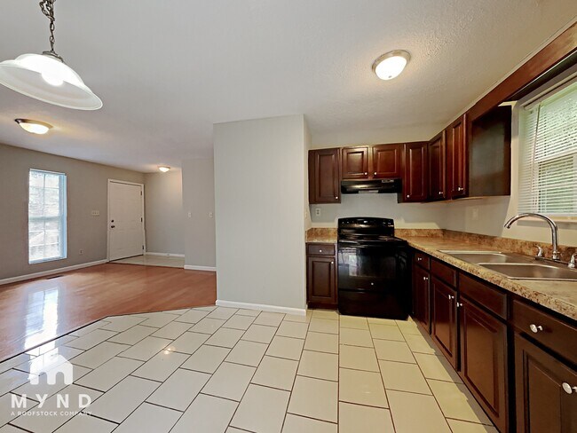 Photo - 612 15th Ct NW