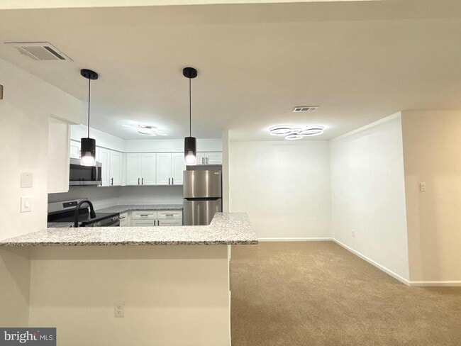 Building Photo - 1512 Foxmeadow Cir