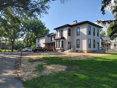 Building Photo - 140 S Prince St Unit Lower