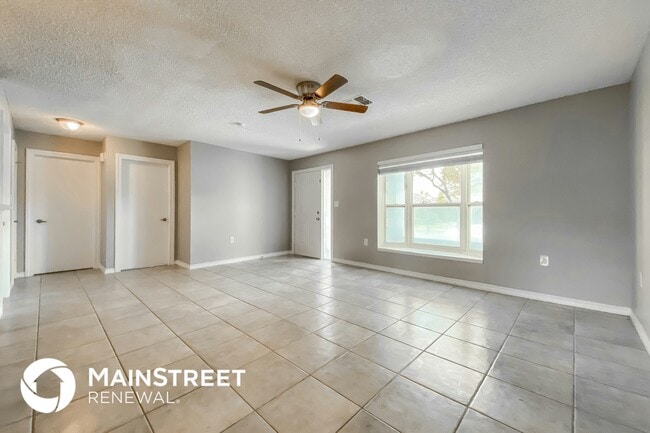 Photo - 1028 Mandarin Dr