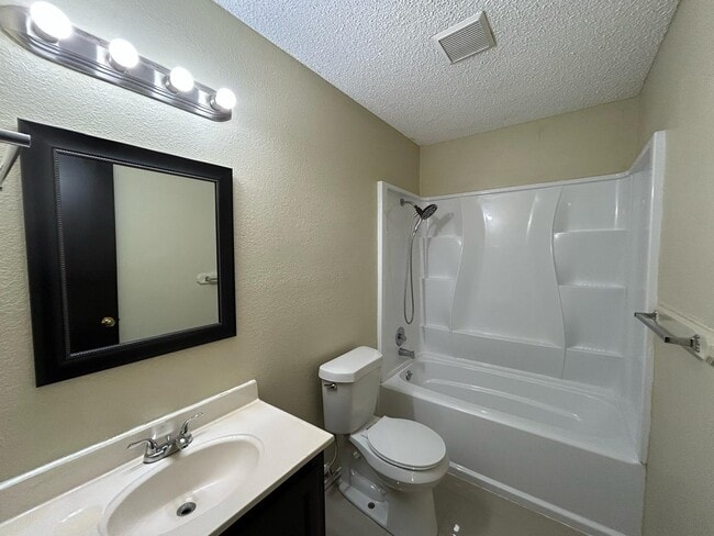 Photo - 3921 Zinnia Ave