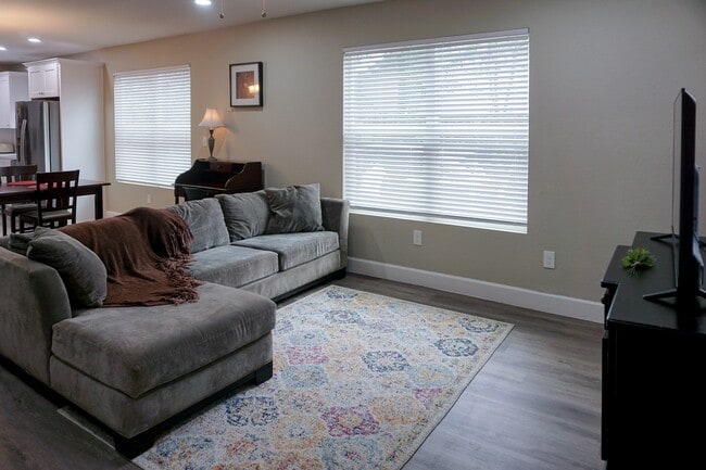 Photo - 3703 Market St
