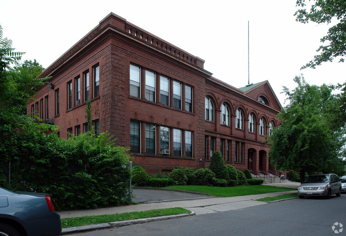 Photo - 11 Acushnet Ave