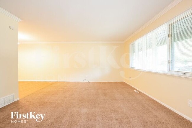 Photo - 148 Berkshire Dr