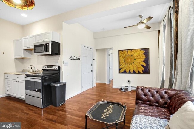 Photo - 618 N 40th St Unit 3