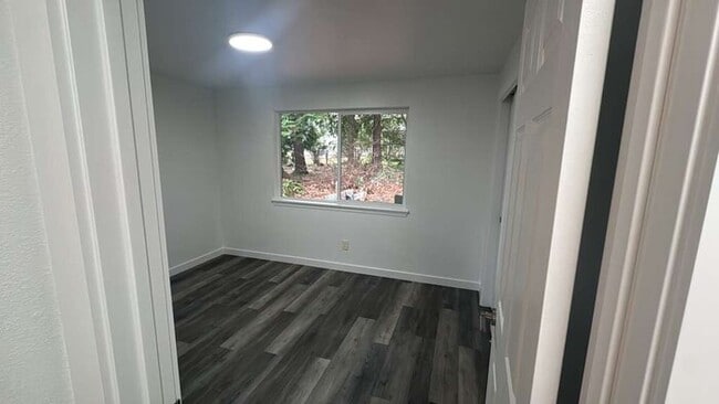 Photo - 1433 E Dearborn Ave