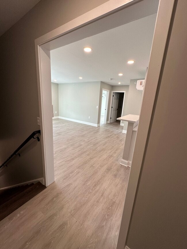 Photo - 4286 Hollywood Blvd Unit 5