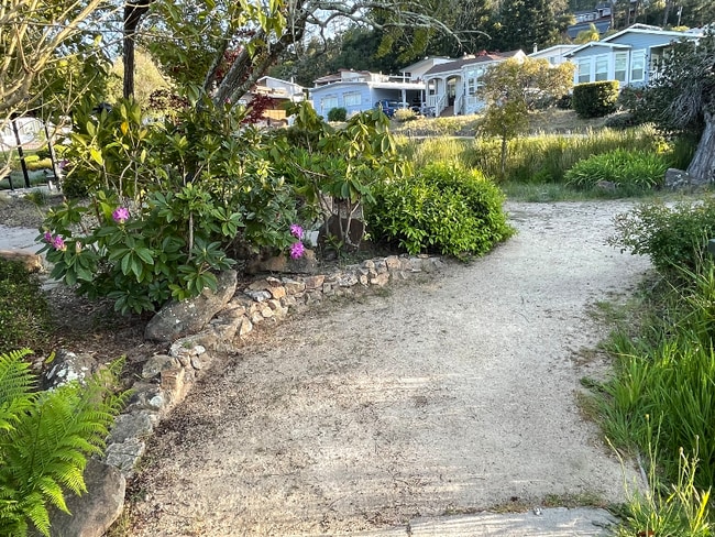 Photo - 444 Whispering Pines Dr